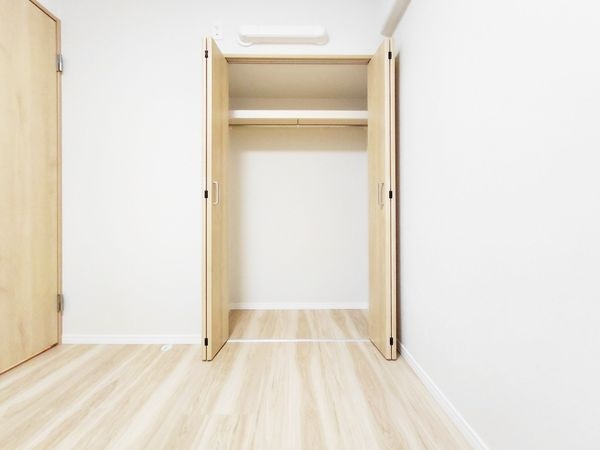 洛南ハイライフ西棟　中古マンション