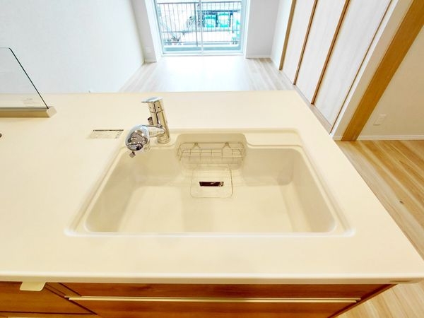 洛南ハイライフ西棟　中古マンション