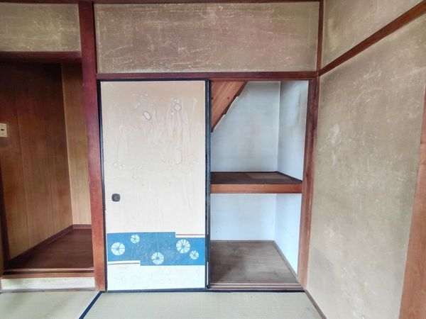 京都市山科区御陵鴨戸町の中古一戸建て