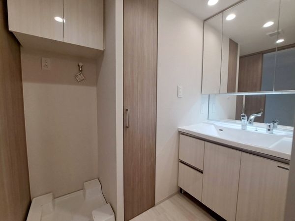 プレサンスロジェ大津京レイクヴィラ　中古マンション