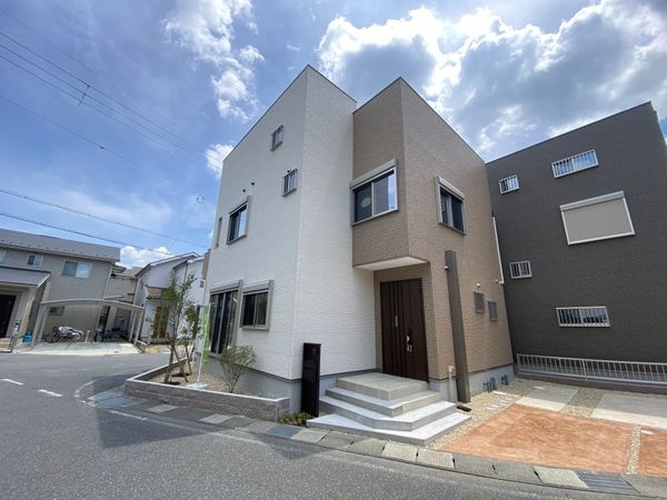 栗東市川辺　新築一戸建て　２期　５３－２号棟