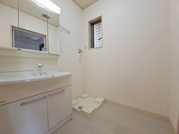 京都市伏見区桃山町和泉の中古一戸建て