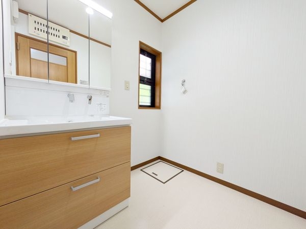 草津市西渋川２丁目の中古一戸建て