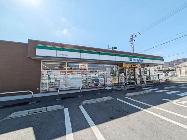 プレサンスロジェ琵琶湖グランドビュー　中古マンション(ファミリーマート大津茶が崎店)