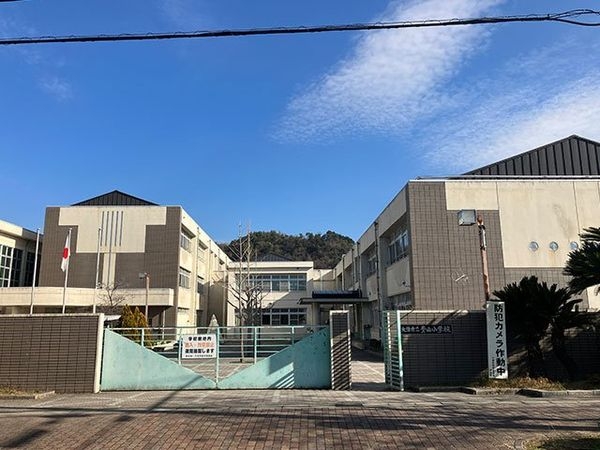 大津市青山１丁目の中古一戸建て(大津市立青山小学校)