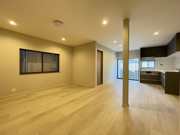 京都市伏見区深草大亀谷万帖敷町の中古一戸建て