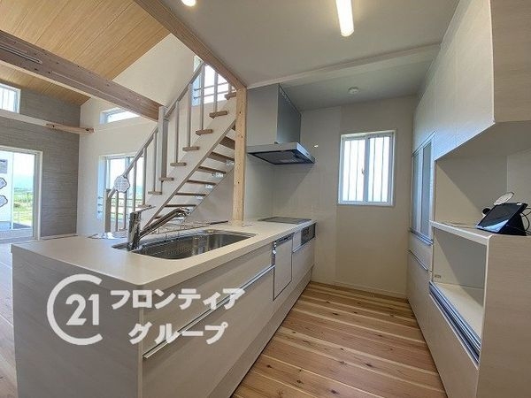 草津市木川町　新築一戸建て　１期　５号地