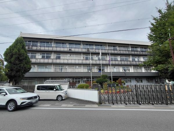 フローラル亀岡河原町マンション　中古マンション(亀岡市立亀岡中学校)