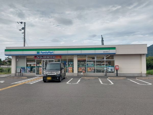 フローラル亀岡河原町マンション　中古マンション(ファミリーマート亀岡河原町店)
