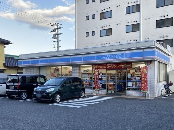 ラヴェスト大津四番館　中古マンション(ローソン大津本堅田4丁目店)