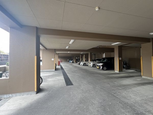 グローバル守山３　中古マンション