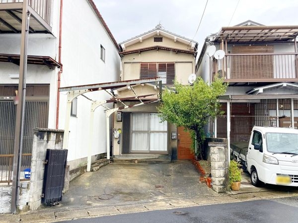 京都市山科区勧修寺瀬戸河原町 中古一戸建て