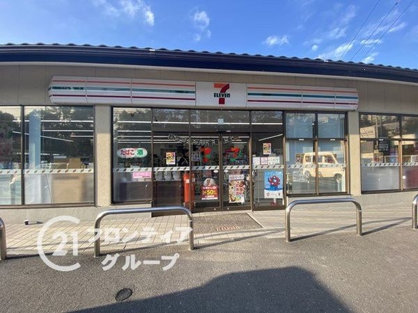 京都市左京区静市市原町の土地(セブンイレブン京都産業大学前店)