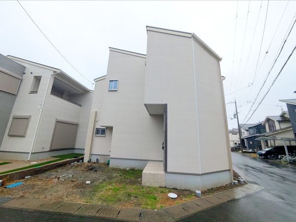 大津市下阪本２丁目　新築一戸建て　１期　６－２号棟