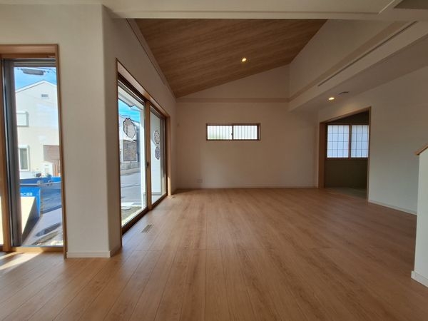 栗東市川辺　新築一戸建て　１期　３号棟
