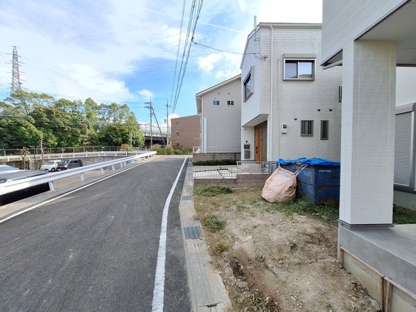 大津市石山寺４丁目　新築一戸建て　１期　２号地