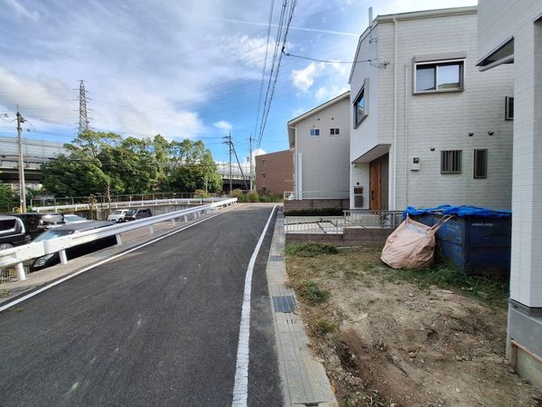 大津市石山寺４丁目　新築一戸建て　１期　２号地