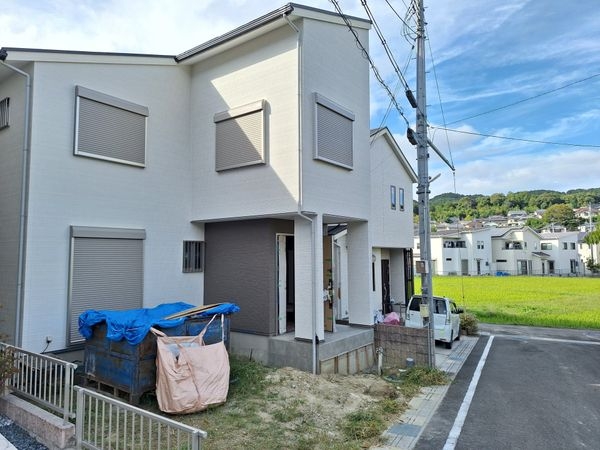 大津市石山寺４丁目　新築一戸建て　１期　２号地