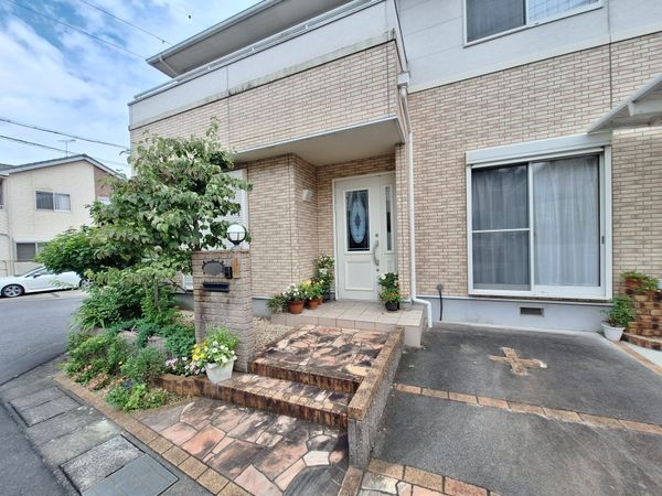 栗東市岡の中古一戸建て