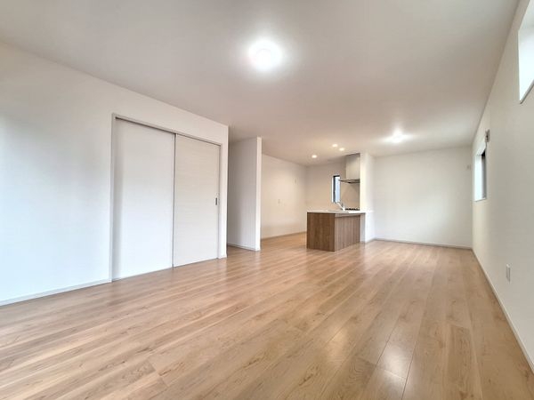 草津市追分南９丁目　新築一戸建て　1期　1号棟