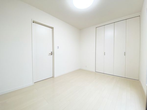 京都市山科区大宅中小路町の中古一戸建て