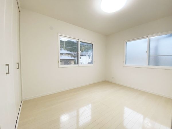 京都市山科区大宅中小路町の中古一戸建て