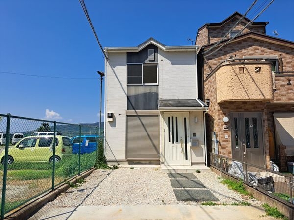 京都市山科区大宅中小路町　中古一戸建て