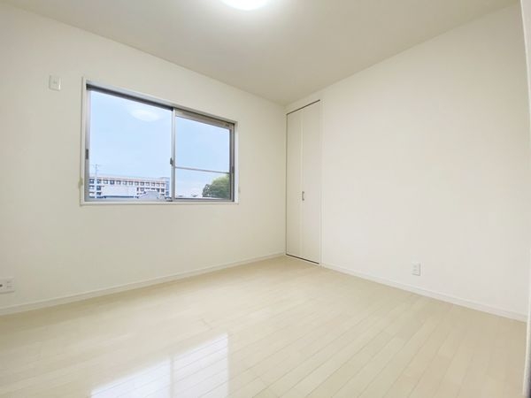 京都市山科区大宅中小路町の中古一戸建て