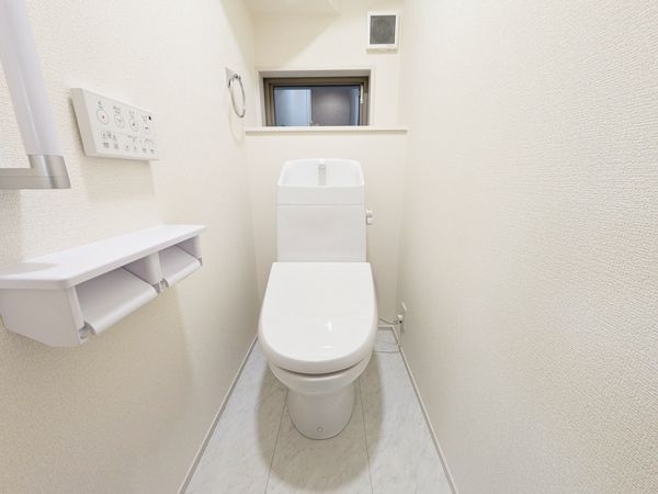 草津市新浜町　新築一戸建て　２期　２号棟
