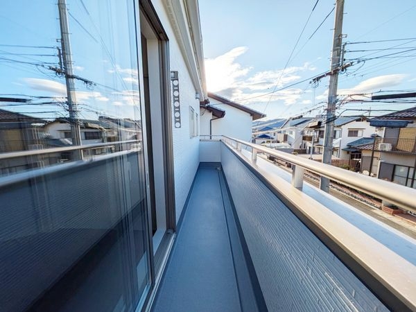 草津市新浜町　新築一戸建て　２期　２号棟
