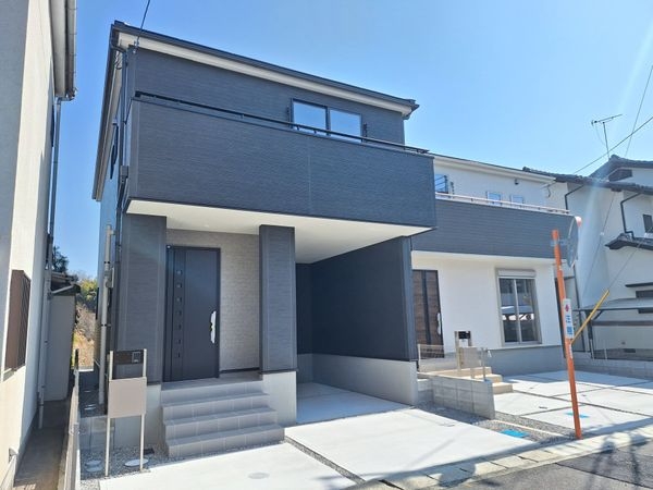 草津市新浜町　新築一戸建て　２期　１号棟