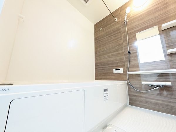 大津市中庄１丁目　新築一戸建て　１期　１号棟