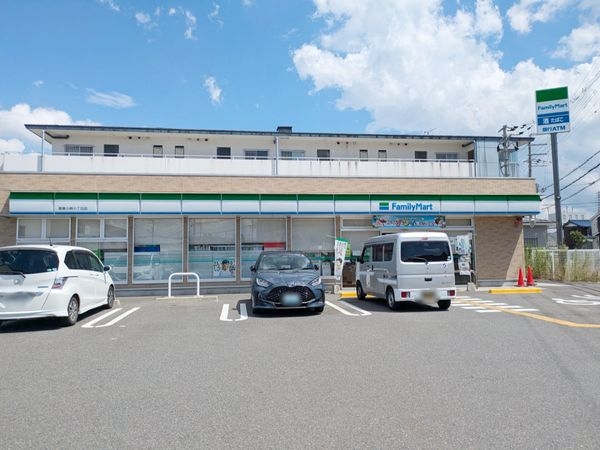 草津市青地町の中古一戸建て(ファミリーマート栗東小柿十丁目店)