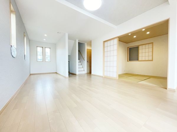 京都市伏見区桃山南大島町　新築一戸建て　2号棟