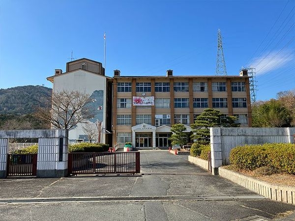 大津市大石中7丁目の中古一戸建て(大津市立南郷中学校)