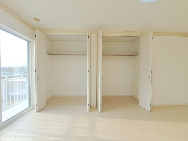 守山市川田町の中古一戸建て