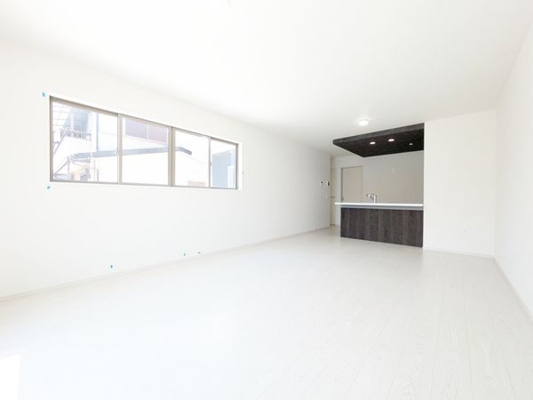 栗東市中沢２丁目　新築一戸建て　１期　１号棟