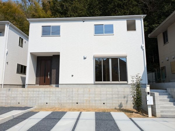 大津市瀬田３丁目　新築一戸建て　１期　1号棟