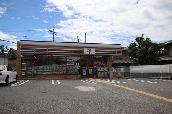 セントラル武庫之荘(セブン-イレブン尼崎富松町２丁目店)