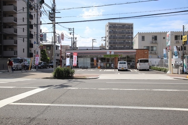 モンセーヌ塚本(セブン-イレブン大阪野里３丁目店)