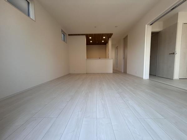 西宮市東鳴尾町２丁目の新築一戸建