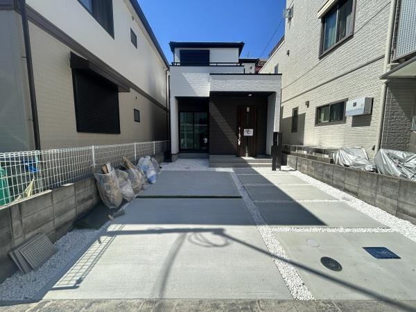 尼崎市稲葉荘１丁目の新築一戸建
