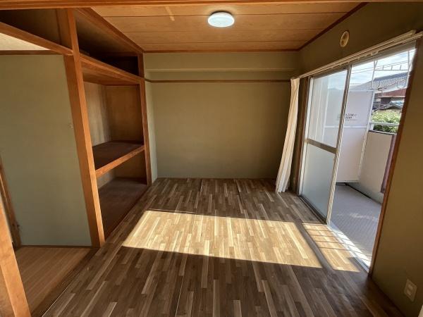 エメラルドマンション和白駅前