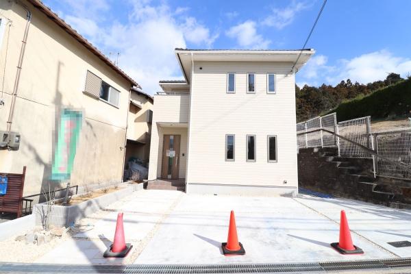 奈良市高畑町の中古一戸建て