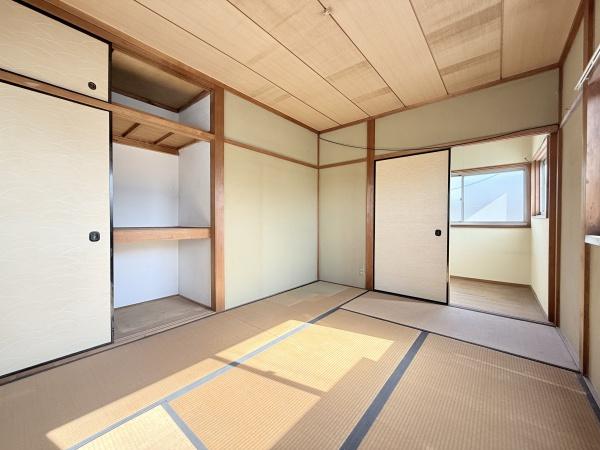 奈良市般若寺町の中古一戸建て(リビング)