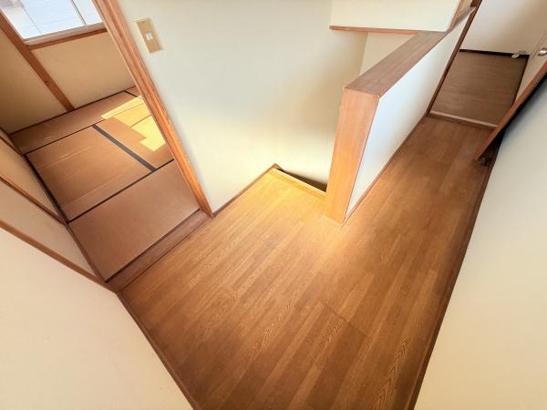 奈良市般若寺町の中古一戸建て(玄関)