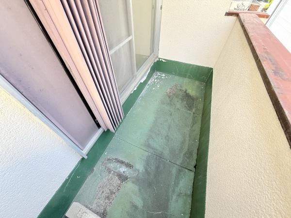 奈良市般若寺町の中古一戸建て(バルコニー)