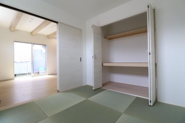 橿原市菖蒲町１丁目の中古一戸建て