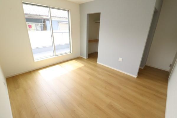 橿原市菖蒲町１丁目の中古一戸建て