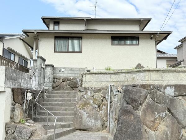 奈良市鳥見町２丁目の中古一戸建
